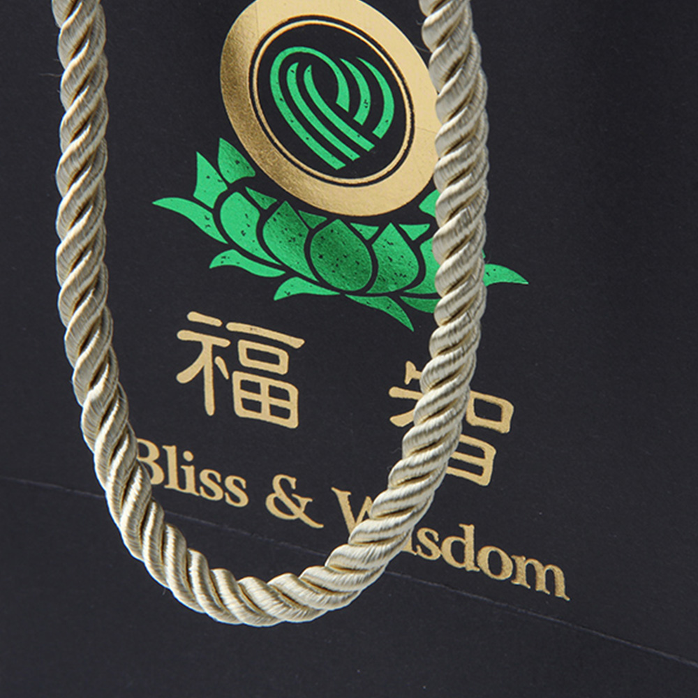 珠宝首饰纸袋厂家的亮金为什么比哑金更便宜